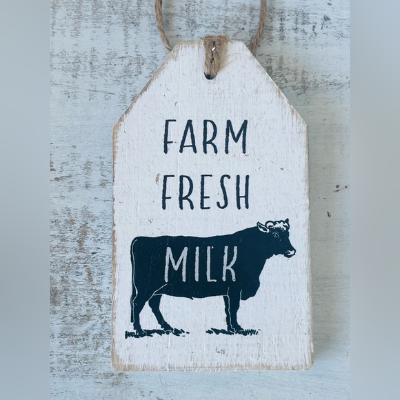 *Farm Fresh Milk Cow Wood Tag Ornament - Picture 4 of 13
